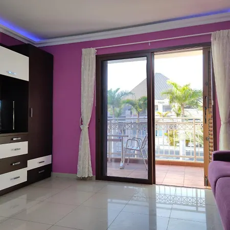 Comfortable Apartment A Few Meters From The Beach. *