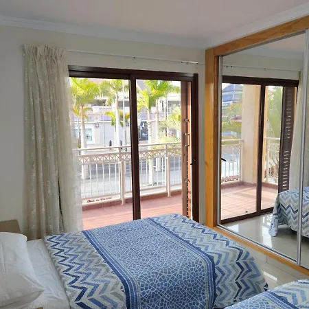 Comfortable Apartment A Few Meters From The Beach.