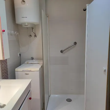 Comfortable Apartment A Few Meters From The Beach. *